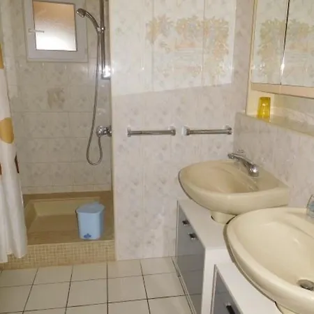 Dom wakacyjny Maison Confortable A La Faute-Sur-Mer, Proche Plage, 7 Pers. - Fr-1-476-149 *