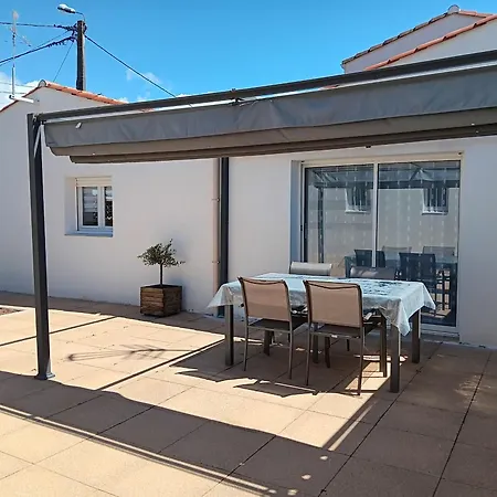 Hébergement de vacances Familiale Avec Terrasse Près - Fr-1-476-149