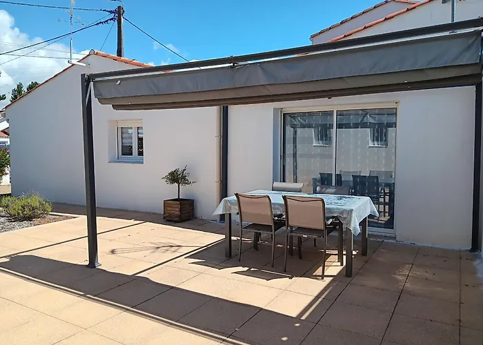 Hébergement de vacances Familiale Avec Terrasse Près - Fr-1-476-149